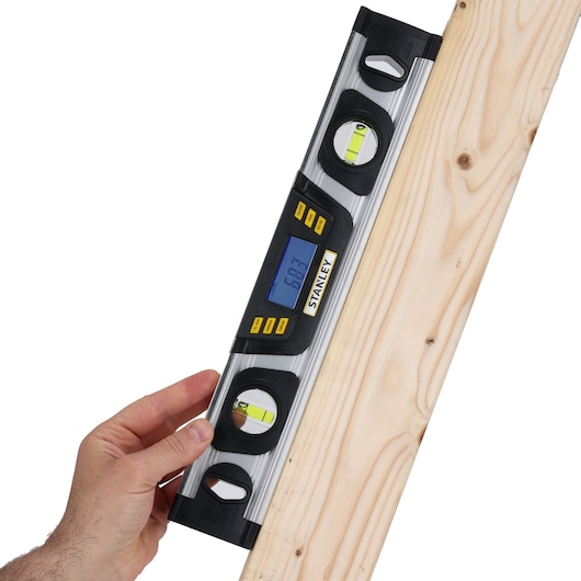 NIVELA STANLEY® FATMAX® CU DISPLAY DIGITAL 40CM
