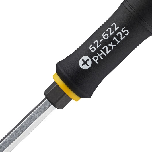 STANLEY FMHT0-62622 Phillips screwdriver close-up, black handle with yellow ring, visible PH2 marking.