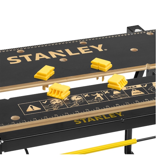 Banc de lucru și menghină 2 în 1 STANLEY® cu clemă verticală
